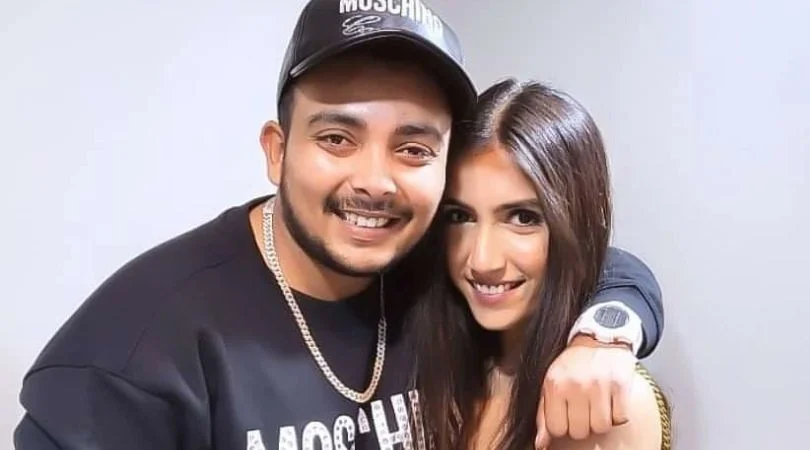 Prithvi shaw girlfriend