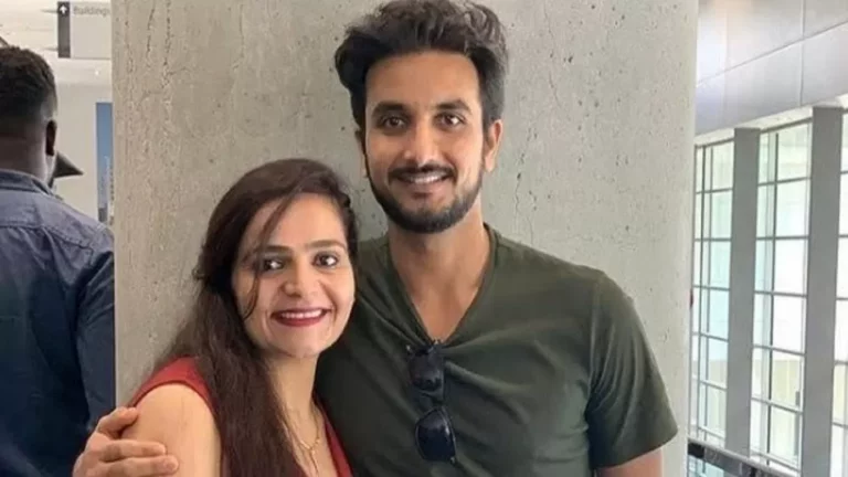 Harshal Patel wife (Devarshi Joshi) | Family | Love Story