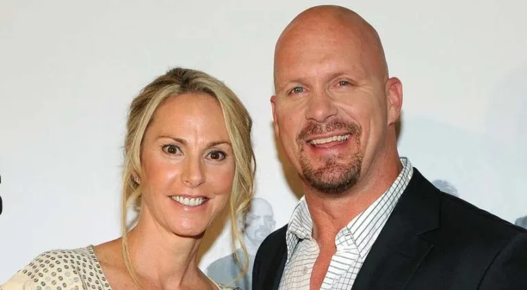 Stone Cold Steve Austin Wife (Kirstin Austin) | Love Life | Marriage | Kids