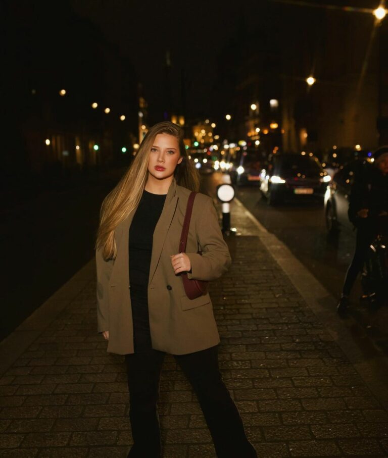 Gabriel Martinelli Girlfriend