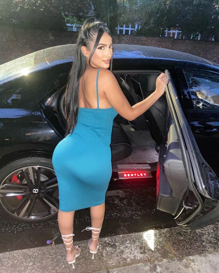 Allan Saint-Maximin Girlfriend (Anissa) | Love Life | Net Worth | Career